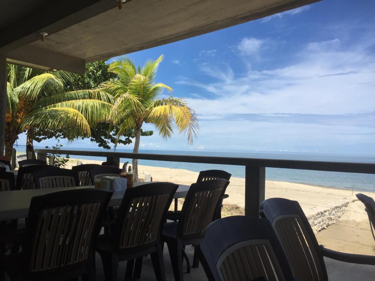 Tranquility Bay Beach Retreat Trujillo Exterior photo